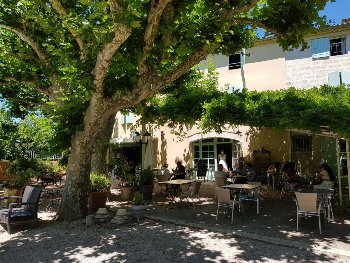 Logis Hotel Restaurant La Ferme Avignon Exterior photo